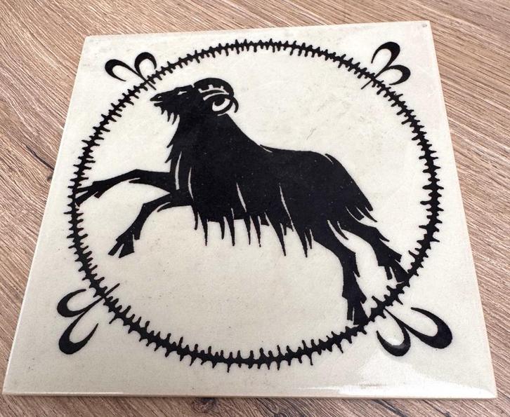 Vintage tegel sterrenbeeld  ram 15x15cm, Antiek en Kunst, Antiek | Wandborden en Tegels, Ophalen of Verzenden