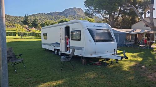 Hobby prestige 650 KFU, Caravans en Kamperen, Caravans, Particulier, tot en met 6, 1500 - 2000 kg, Rondzit, Hobby, Dwarsbed, Dwars-stapelbed
