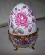 Sier ei/opberg doosje voor sieraden met roze bloemen. 12 cm., Ophalen of Verzenden, Zo goed als nieuw, Porselein, Overige typen