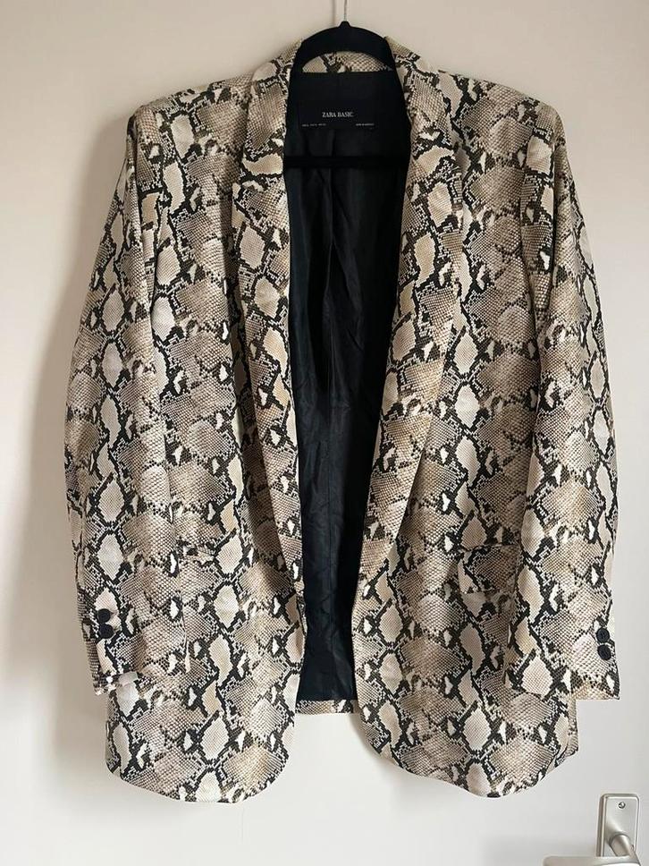 Zara jasje maat L, Kleding | Dames, Jasjes, Kostuums en Pakken, Zo goed als nieuw, Jasje, Maat 42/44 (L), Zwart, Ophalen of Verzenden