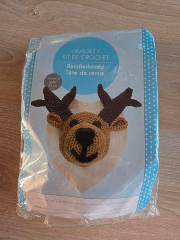 Haak pakket rendier beschikbaar voor biedingen