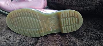 Dr Martens beschikbaar voor biedingen