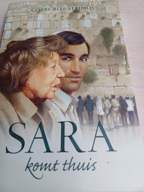 Corry Blei - Strijbos - Sara komt thuis, Boeken, Streekboeken en Streekromans, Zo goed als nieuw, Ophalen of Verzenden