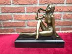 bronzen beeld, elegant zittend naakt, Ophalen of Verzenden, Brons