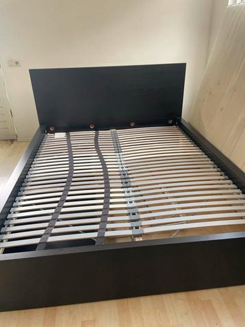 GRATIS Ikea malm bed en matras 160x200cm