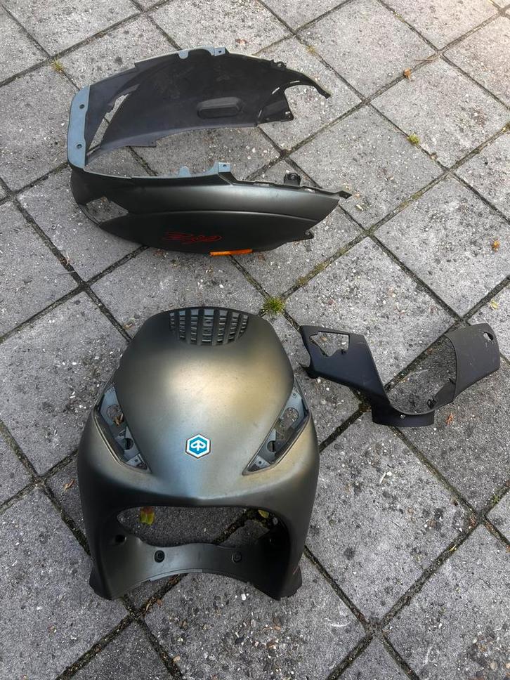 Piaggio zip 2000 kappenset orgineel, Fietsen en Brommers, Brommeronderdelen | Scooters, Zo goed als nieuw, Ophalen of Verzenden