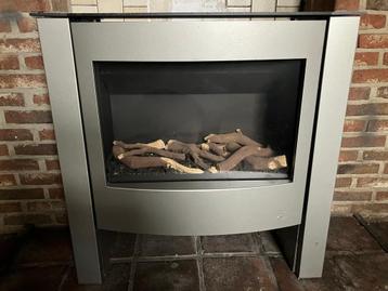 Gaskachel - Weinig Gebruikt beschikbaar voor biedingen