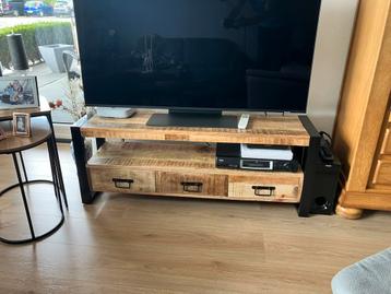 TV Meubel beschikbaar voor biedingen