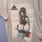 Adidas shirt licht grijs + print sport vrouw voorop L 47808, Kleding | Heren, T-shirts, Maat 52/54 (L), ., Ophalen of Verzenden