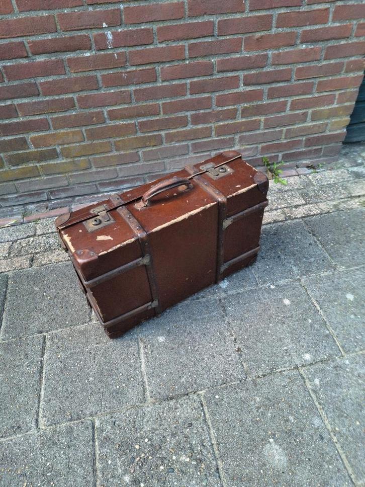 Vintage Lederen Koffer voor oldtimers, Antiek en Kunst, Antiek | Overige Antiek, Ophalen of Verzenden