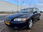 Volvo V70 2.4 Edition /Airco/Cruise/140 PK/Leder/Nieuwe APK, Voorwielaandrijving, Blauw, Leder en Stof, 1470 kg