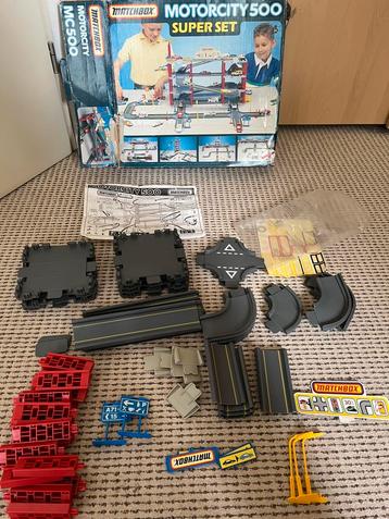 Te koop: Matchbox Motorcity 500 Super Set  beschikbaar voor biedingen
