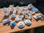 Partij servies antiek vintage (twee volle kratten), Ophalen