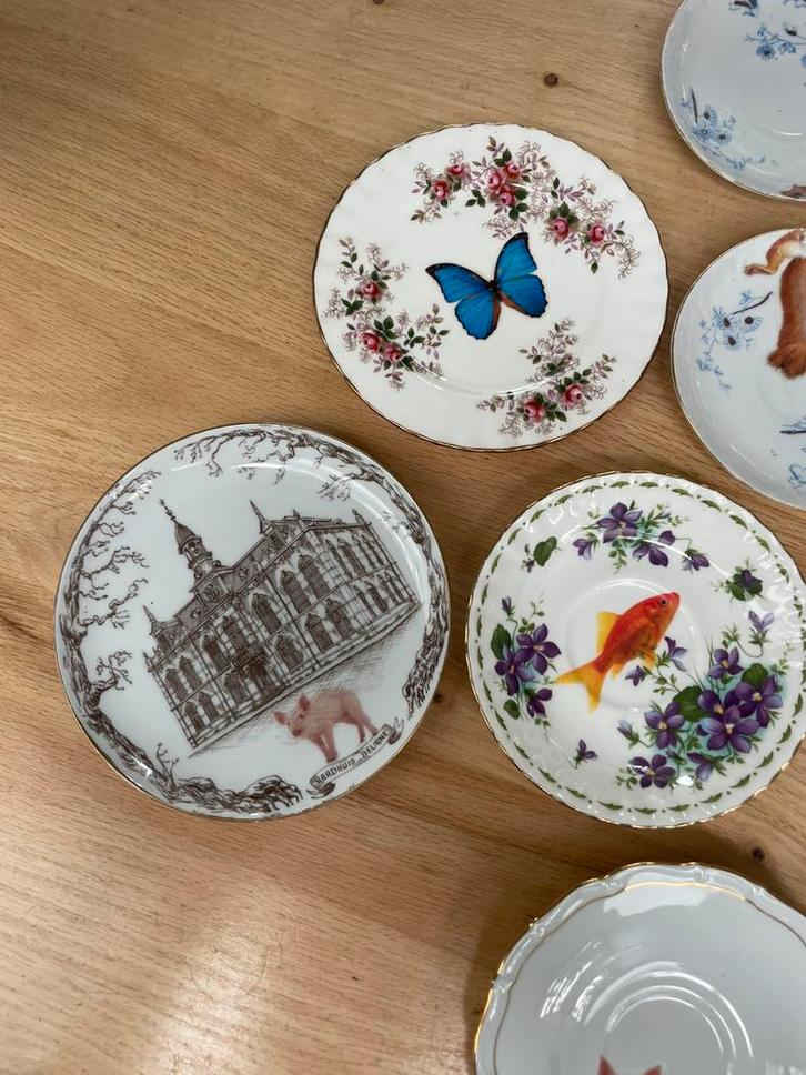 Handgemaakte bordjes-wandborden, Antiek en Kunst, Antiek | Porselein, Ophalen of Verzenden