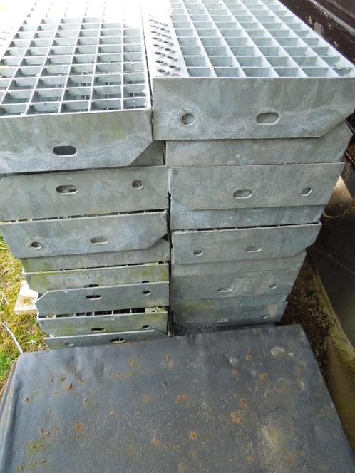 traptreden, Doe-het-zelf en Verbouw, Ladders en Trappen, Nieuw, Trap, 2 tot 4 meter, Ophalen