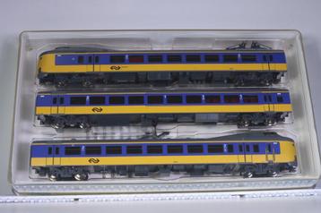 3-delig treinstel (Koploper), NEM-stekker, geel/blauw, NS beschikbaar voor biedingen