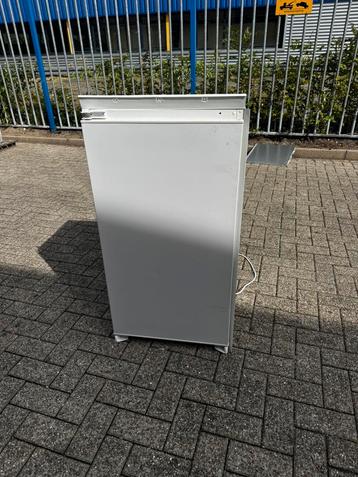 Inbouw Koelkast met vriesvak, perfect voor al uw bier beschikbaar voor biedingen