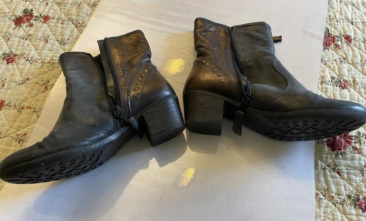 Enkel schoenen, hak 3 cm., maat 38, twee kleuren, Kleding | Dames, Schoenen, Zo goed als nieuw, Lage of Enkellaarzen, Grijs, Ophalen of Verzenden