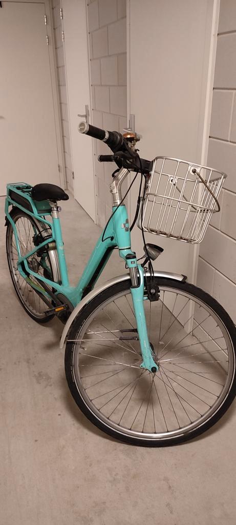 Cube Elly, mintgroen, 2016, accu 2022, nette fiets, Fietsen en Brommers, Elektrische fietsen, Gebruikt, Cube, 47 tot 51 cm, 50 km per accu of meer