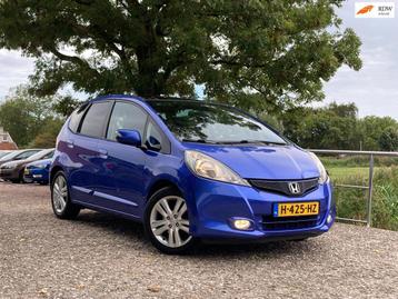 Honda Jazz 1.4 Elegance | Pano + Cruise + Clima nu € 7.975 beschikbaar voor biedingen