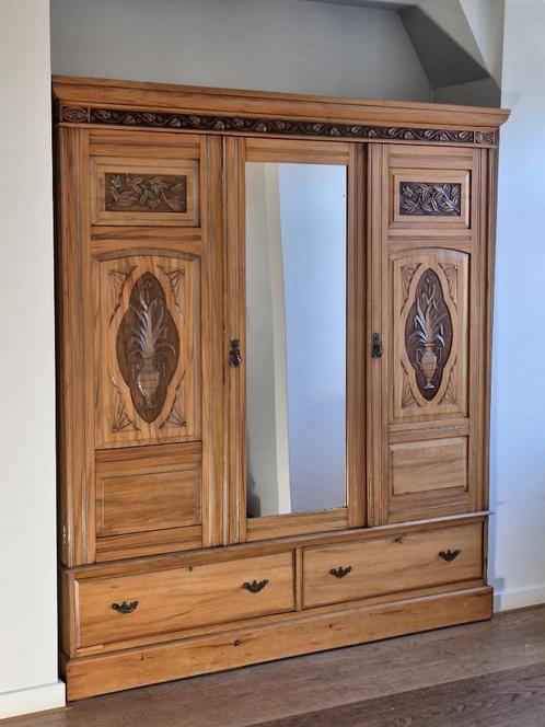 Blond mahonie legkast met spiegel, Huis en Inrichting, Kasten | Ladekasten, Gebruikt, 200 cm of meer, 150 tot 200 cm, 50 tot 75 cm