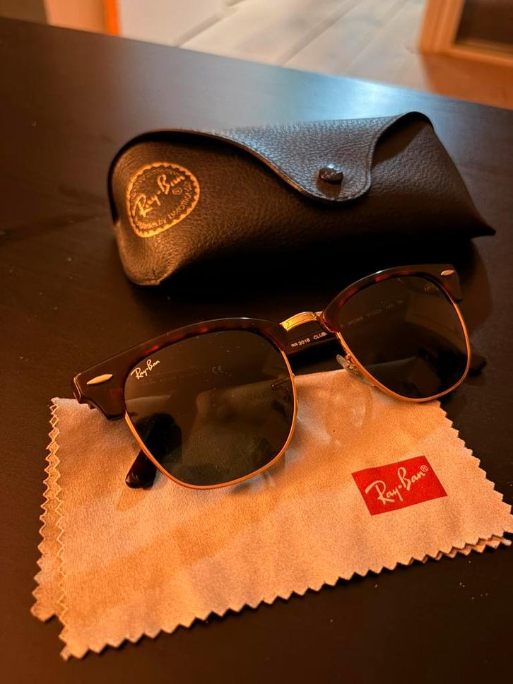 Ray-Ban Clubmaster, Sieraden, Tassen en Uiterlijk, Zonnebrillen en Brillen | Heren, Zo goed als nieuw, Ray-Ban, Ophalen of Verzenden