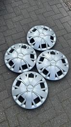 set Iveco wieldoppen 4 stuks EXTRA BOL NIEUW, Auto diversen, Wieldoppen, Ophalen of Verzenden, Nieuw
