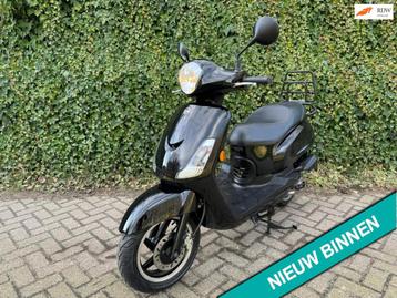 SYM Fiddle 2 45 km Scooter NETTE STAAT BETAAL met in3 beschikbaar voor biedingen