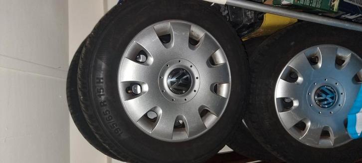 zo goed als nieuw, ze hebben onder mijn Golf 4 gezeten, Auto-onderdelen, Banden en Velgen, Band(en), Winterbanden, 15 inch, 195 mm