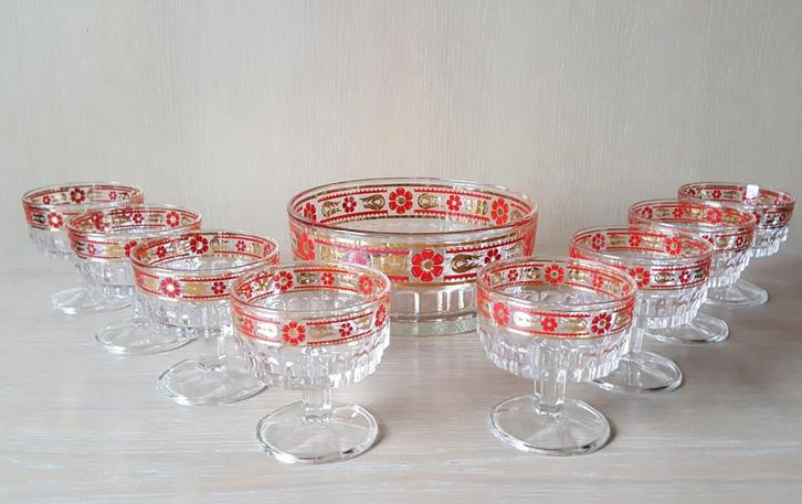 Kom + 8 coupes met 60's print (vintage) – portiecontrole ;-), Huis en Inrichting, Keuken | Servies, Gebruikt, Kom(men), Overige stijlen