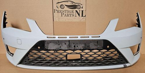 Voorbumper Seat Leon 3 III 5F CUPRA FR 5F0807221M 2012-2017, Auto-onderdelen, Carrosserie en Plaatwerk, Bumper, Voor, Gebruikt
