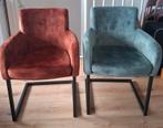 Twee prachtige suède stoelen, Huis en Inrichting, Stoelen, Ophalen, Zo goed als nieuw, Twee