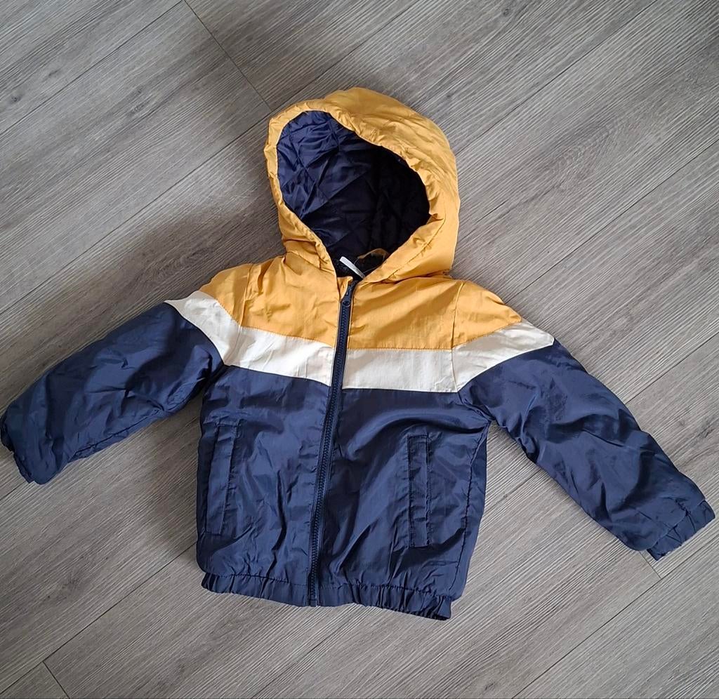 Winterjas met capuchon maat 92, Kinderen en Baby's, Kinderkleding | Maat 92, Ophalen of Verzenden, Jongen, Jas