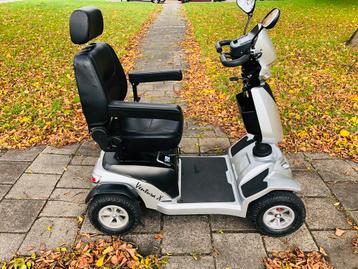 Gebruikte scootmobiel met vier wiel beschikbaar voor biedingen