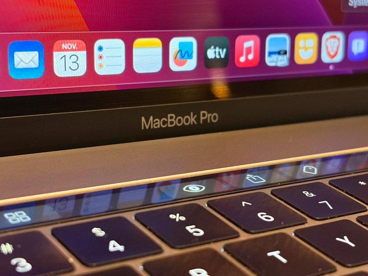 Macbook Pro 15 2017 i7 16GB 512GB SSD nieuwe accu, Computers en Software, Apple Macbooks, Zo goed als nieuw, MacBook Pro, 15 inch