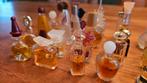 82 miniatuur parfums jaren 80 en 90, Verzamelen, Parfumverzamelingen, Gebruikt, Ophalen of Verzenden, Miniatuur, Gevuld