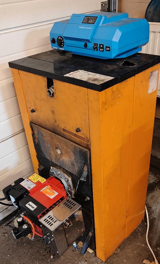 CV-kachel op afgewerkte olie, diesel of plantaardige olie, Doe-het-zelf en Verbouw, Verwarming en Radiatoren, Gebruikt, Kachel