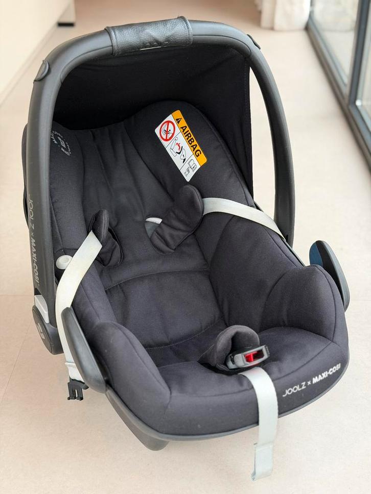 Maxi-Cosi Pebble Pro i-Size Essential Black, Kinderen en Baby's, Autostoeltjes, Zo goed als nieuw, Maxi-Cosi, 0 t/m 13 kg, Isofix