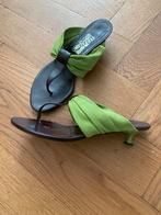 Prachtige vintage Ferragamo slippers met n klein hakje, Overige typen, Ferragamo, Ophalen of Verzenden, Gedragen