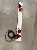 Achterlichtbalk aanhanger., Ophalen, Zo goed als nieuw