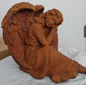 Beeld gietijzer, zittende engel (nieuw) beschikbaar voor biedingen