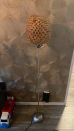Sfeervolle staande lamp, Huis en Inrichting, Lampen | Vloerlampen, Ophalen, Gebruikt, Hout, 100 tot 150 cm