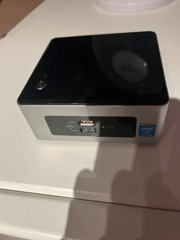 NUC5PPYH SamsungEvo850 250GB, RAM8GB, pentium, geen adapter beschikbaar voor biedingen
