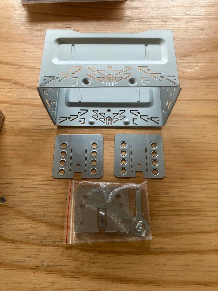 2DIN autoradio inbouwframe universeel, Auto diversen, Auto-accessoires, Zo goed als nieuw, Ophalen of Verzenden