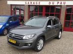 Volkswagen TIGUAN 2.0 TSi Aut.  Sport & Style Cup, Auto's, Automaat, Gebruikt, 4 cilinders, Bedrijf