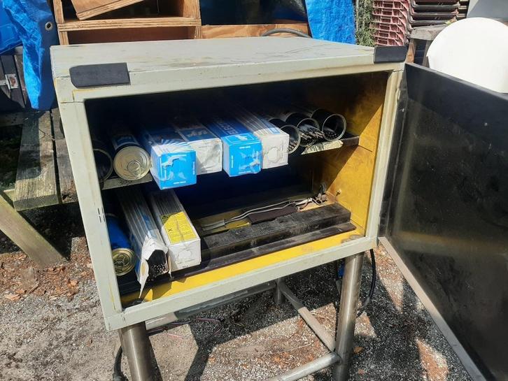 VARIOS VD 60 laselectroden droogkast, Doe-het-zelf en Verbouw, Gereedschap | Lasapparaten, Gebruikt, Overige typen, 250 ampère of meer