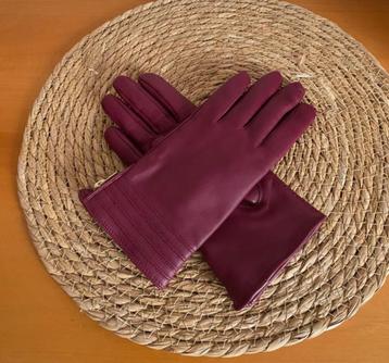 Classy leren handschoenen Maat 7,5 beschikbaar voor biedingen