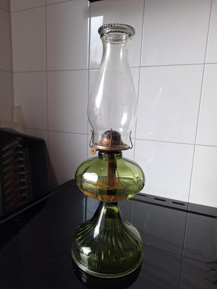 Antieke Plume&Atwood Groene Glazen Olielamp, Antiek en Kunst, Antiek | Lampen, Ophalen of Verzenden