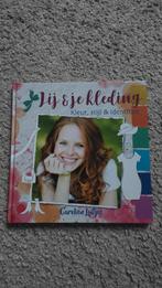 Jij & je kleding, Boeken, Ophalen of Verzenden, Zo goed als nieuw, Carolien Luitjes, Mode algemeen