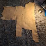 Licht oker leren lap, Hobby en Vrije tijd, Stoffen en Lappen, Leer of Kunstleer, Ophalen of Verzenden, Zo goed als nieuw, 30 tot 120 cm